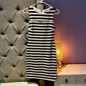 Casual Dresses Striped Sleeveless Multi-function Fashion Dress.